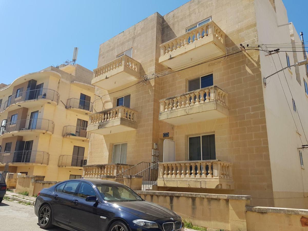 Palm Court Apartment Xlendi Luaran gambar